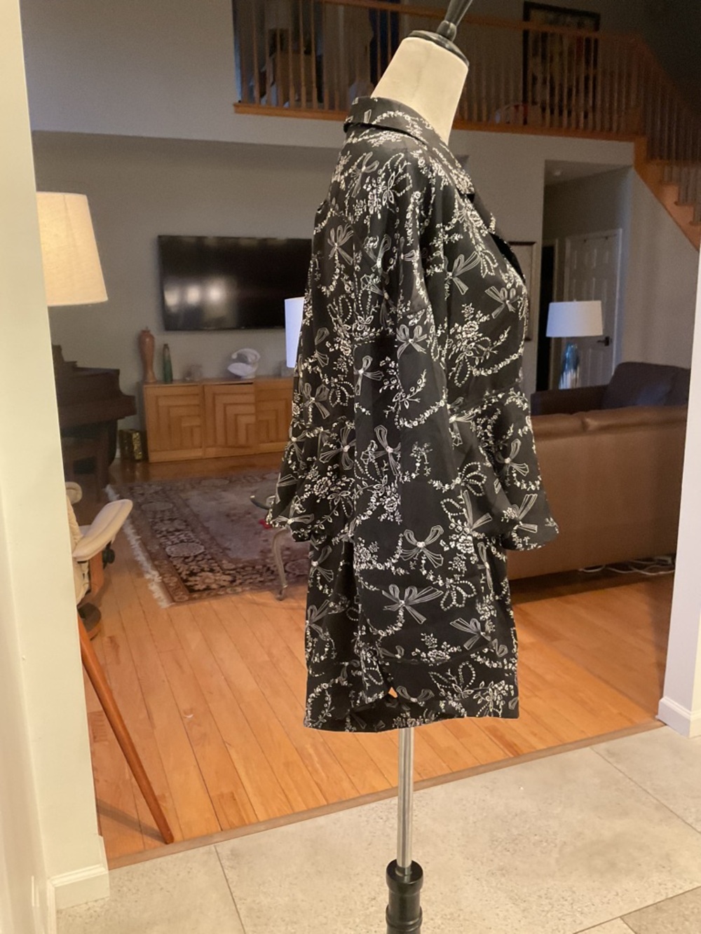 Free People Black Satin Floral-Print Pajama Short Set - Picture 6 of 11